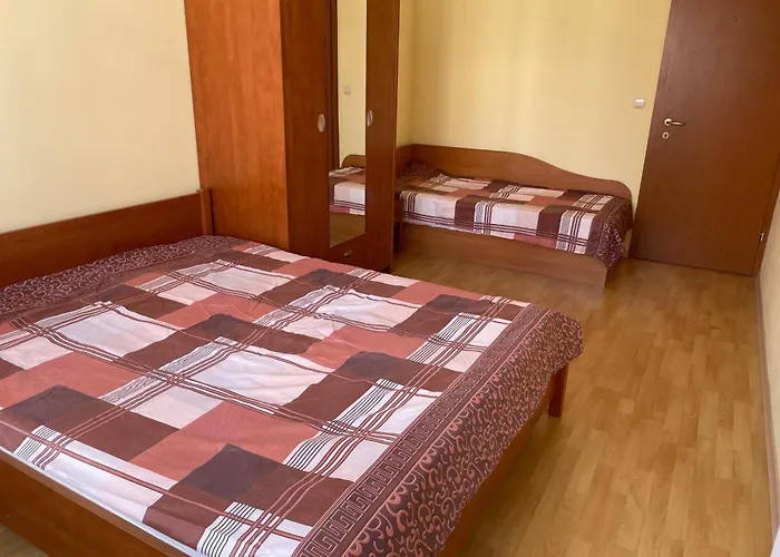 Amartman Primo U - Elenite Apartament